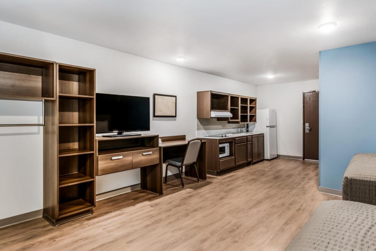 Woodspring Suites Tampa Airport North Veterans Expressway Eksteriør billede