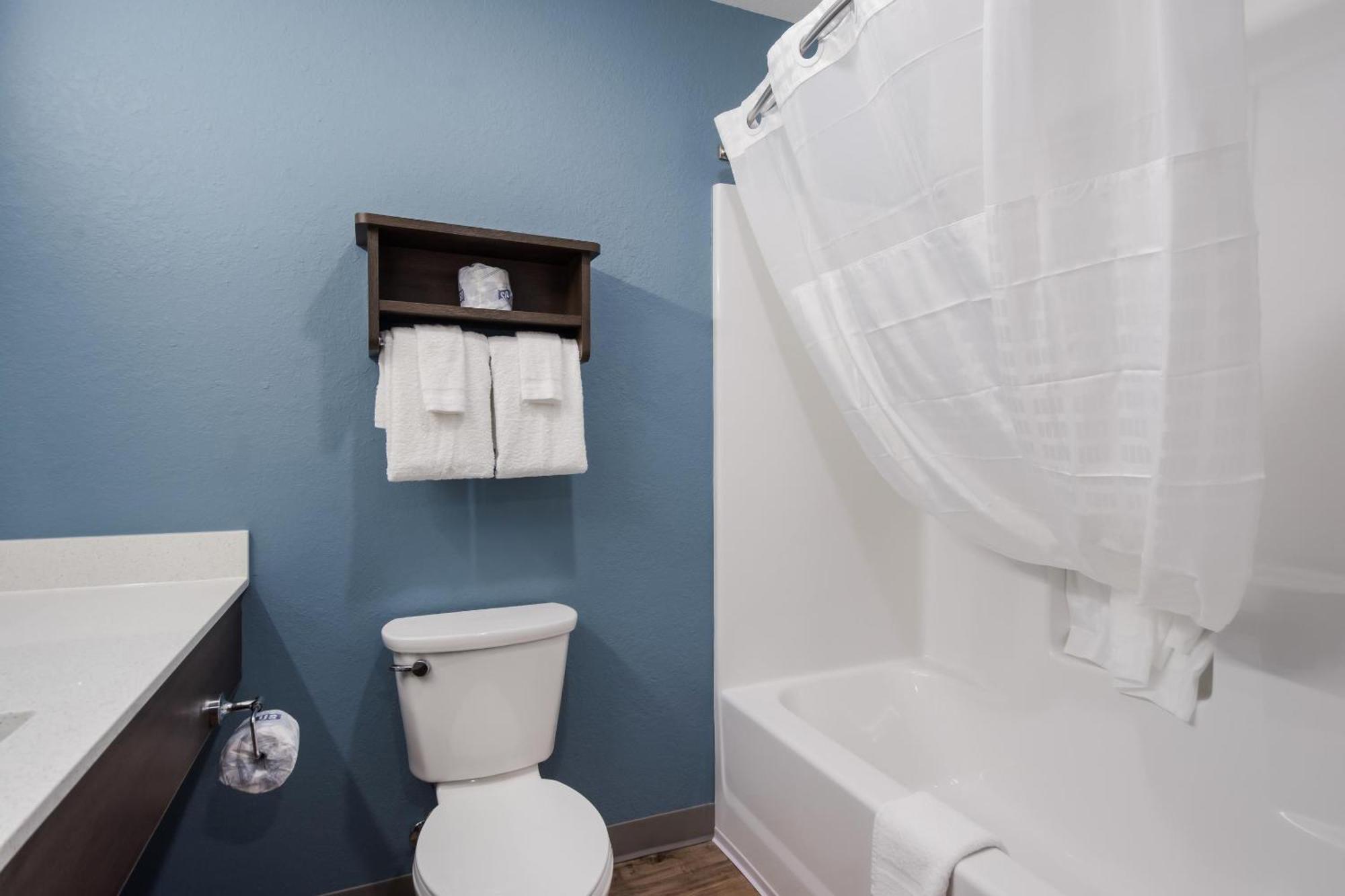 Woodspring Suites Tampa Airport North Veterans Expressway Eksteriør billede
