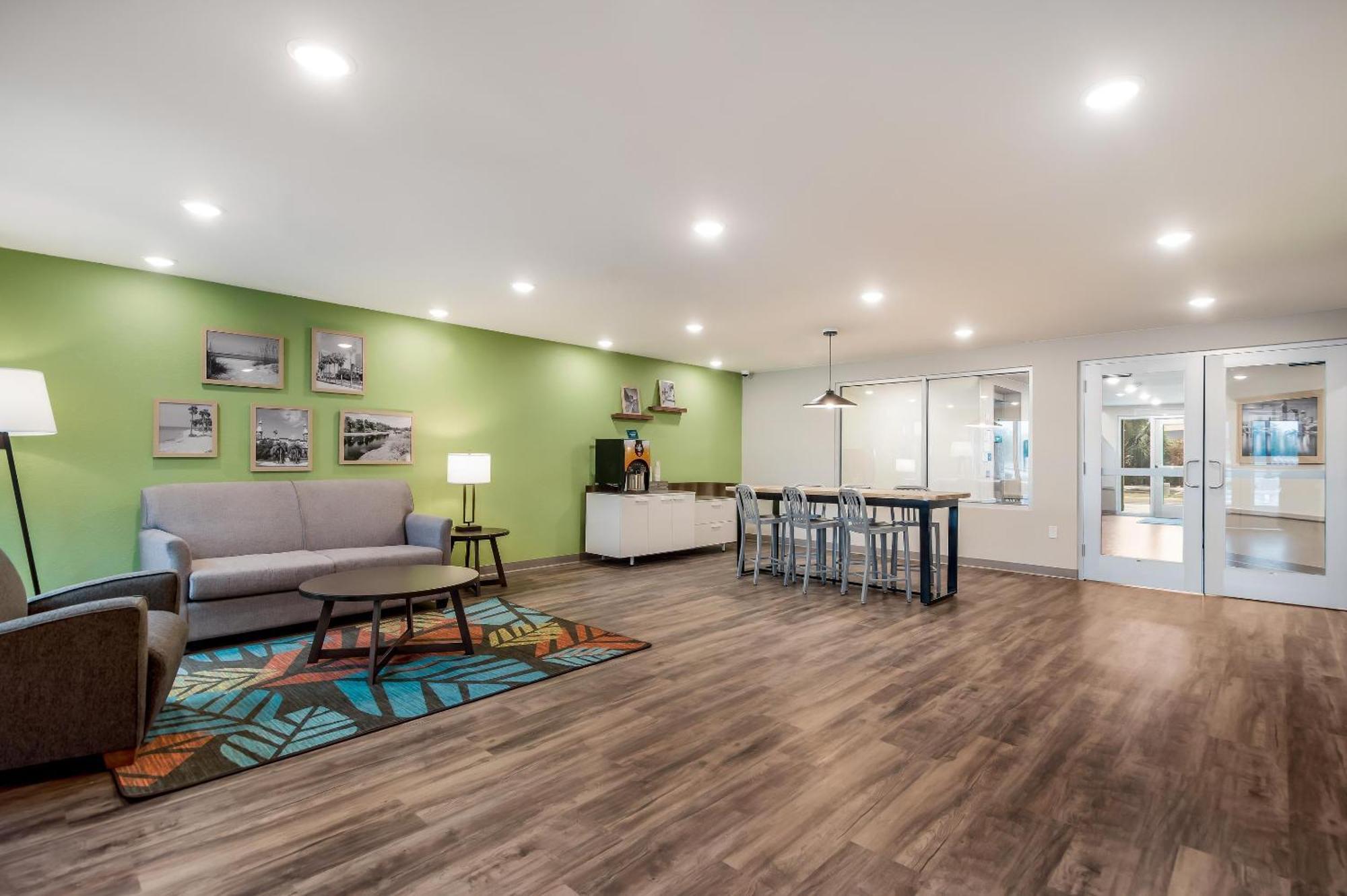 Woodspring Suites Tampa Airport North Veterans Expressway Eksteriør billede